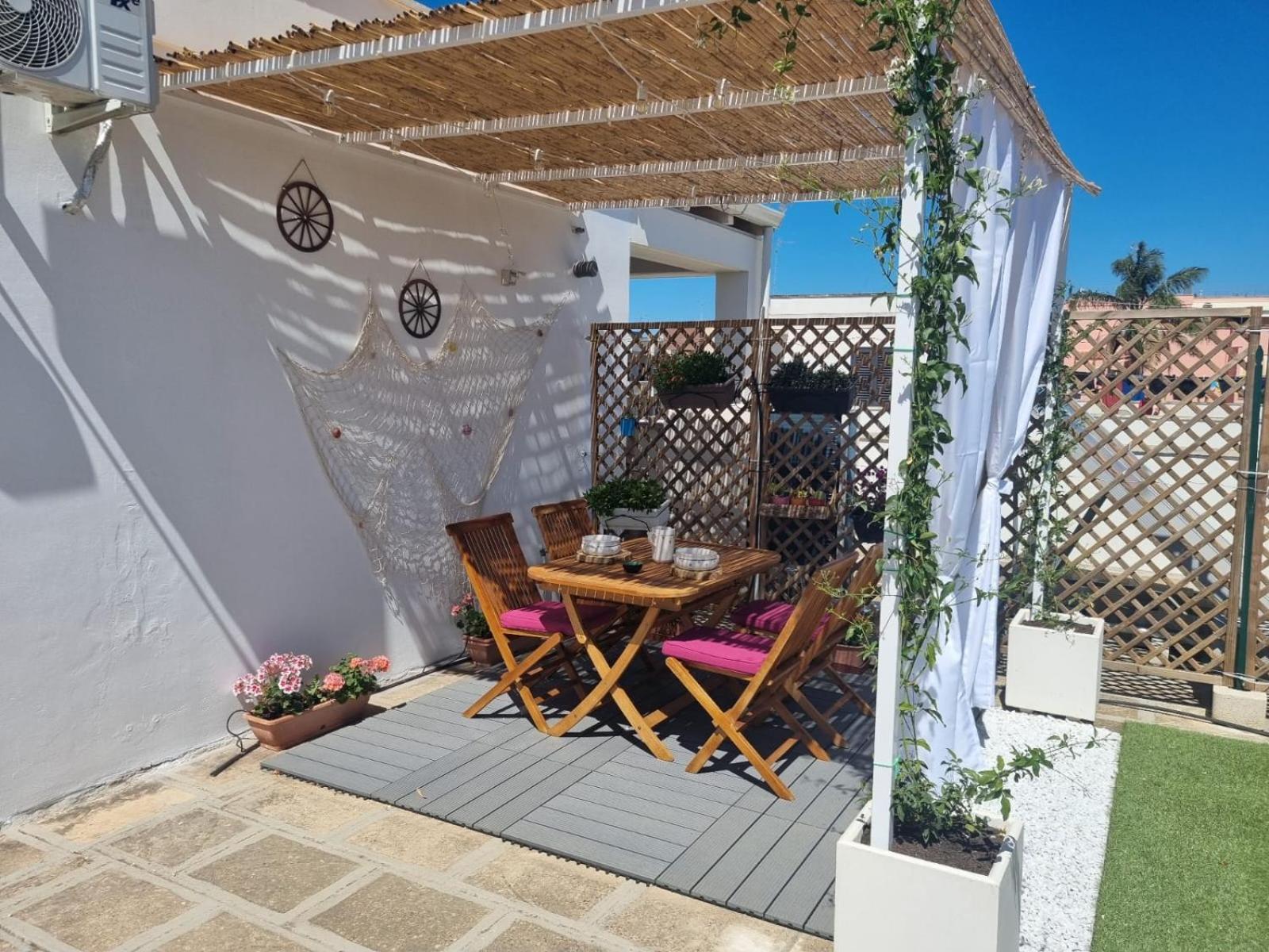 La Terrazza Di Zoe - Castromediano Villa Cavallino di Lecce Exterior photo