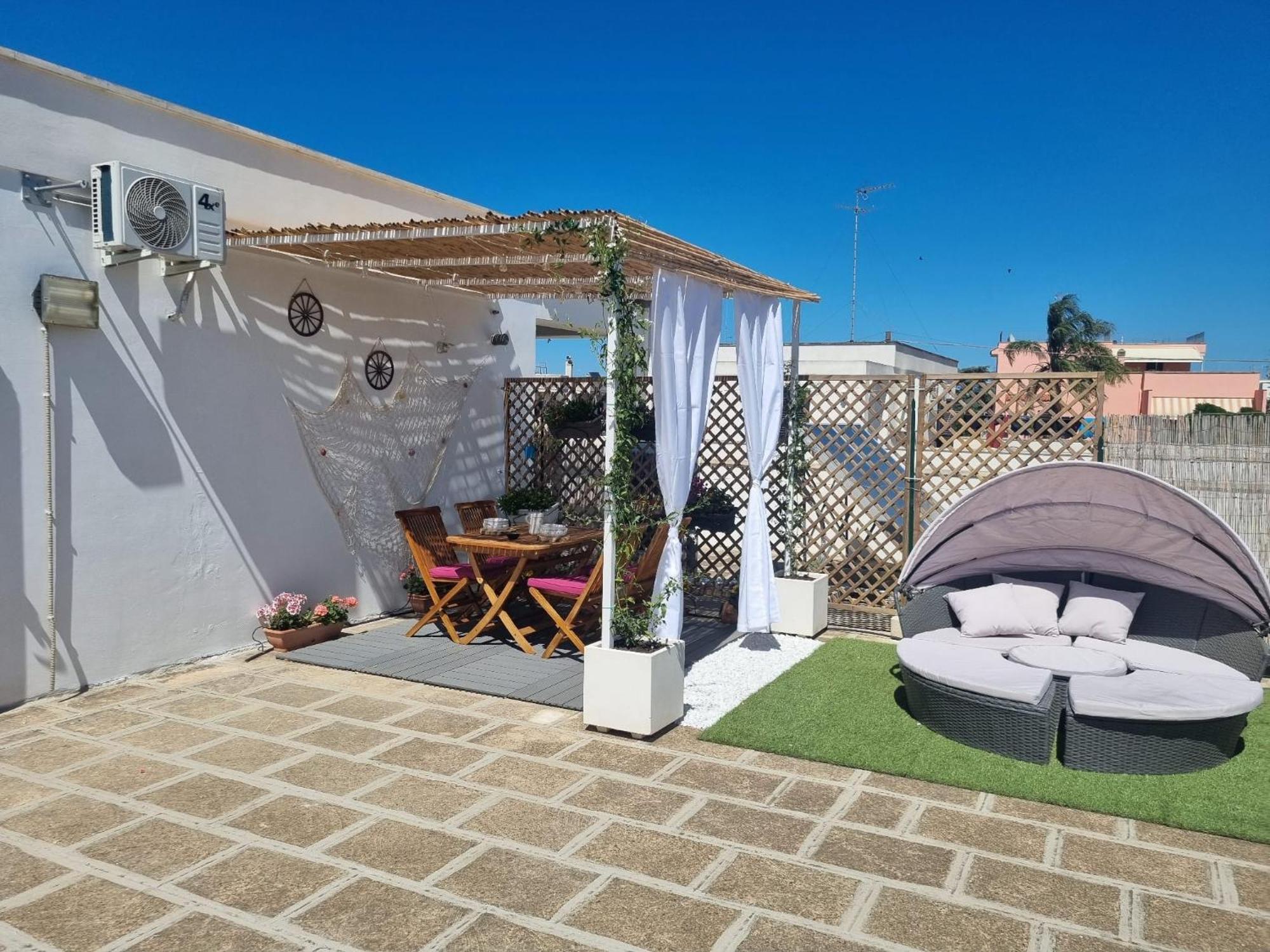 La Terrazza Di Zoe - Castromediano Villa Cavallino di Lecce Exterior photo